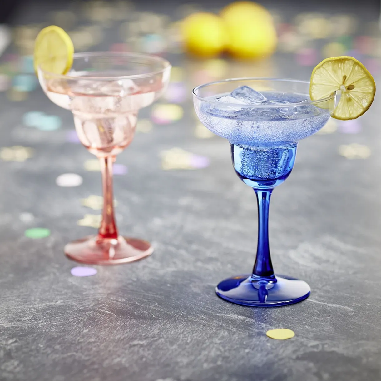 Verre à cocktail sur pied x2 en verre bleu et orange 240ml < Gifi Hot
