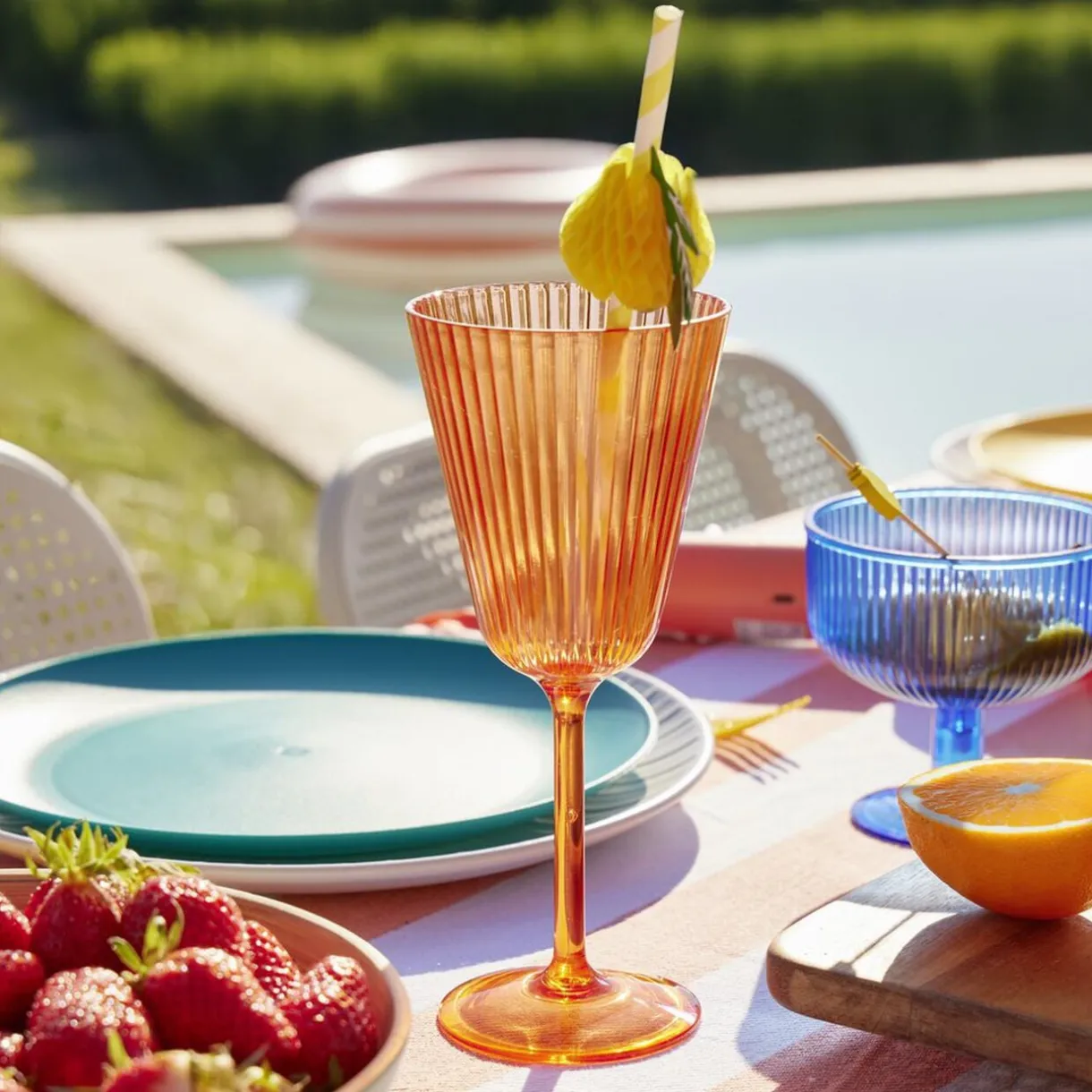 Verre à pied plastique orange 25cl < Gifi Best