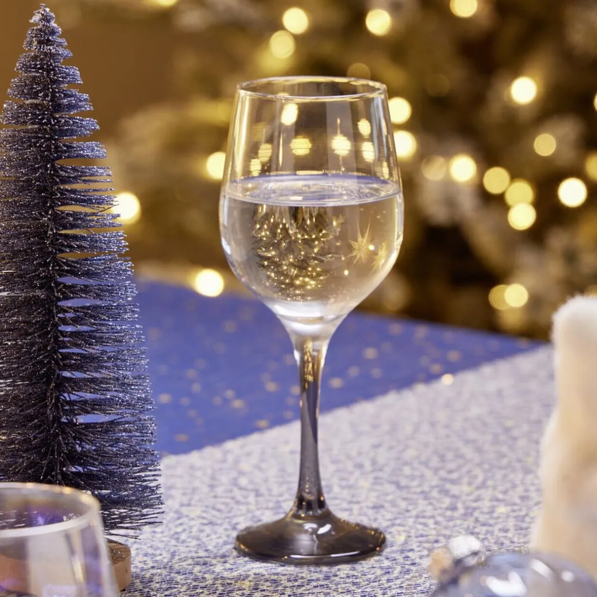 Verre à vin x3 avec pied gris fumé 39,5cl < Gifi Hot