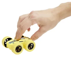 Véhicule à friction grosses roues en plastique 8x8xH3,8cm (4 modèles) < Gifi New